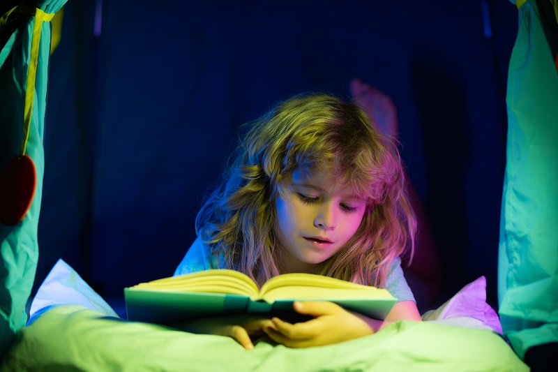 What Are the Benefits of Bedtime Stories?